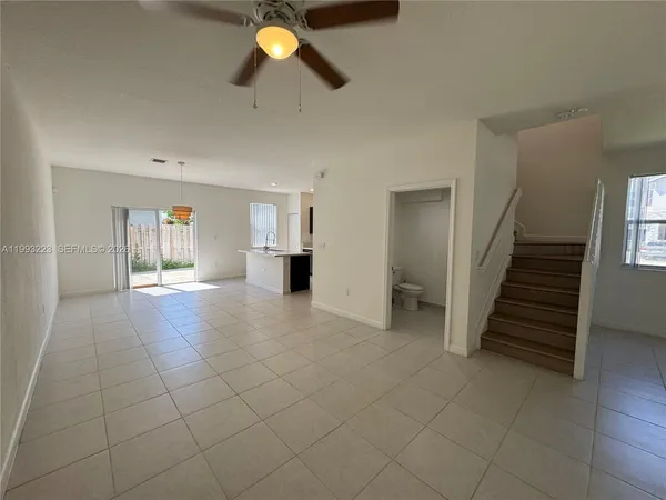 $2,549 | 1110 Southeast 27th Street, Unit 1110, Homestead, FL 33035