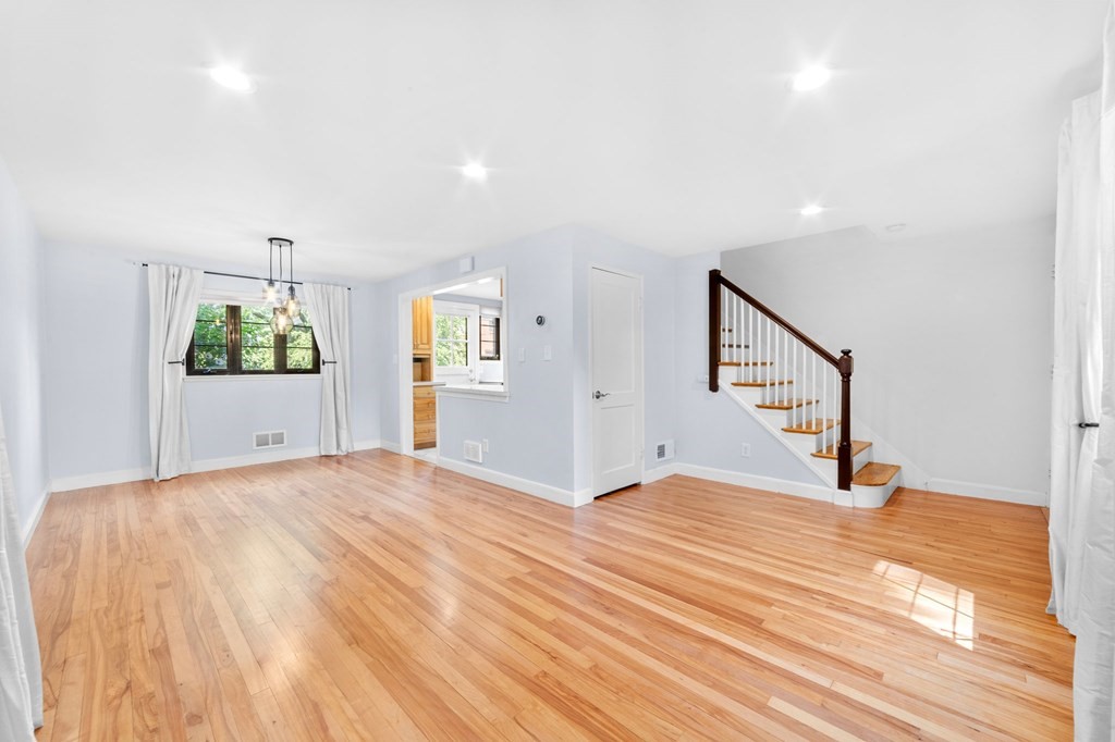 81 Pierce Road, Unit 226 Watertown, MA 02472 - Photo 8 of 30 Gallery Image 8