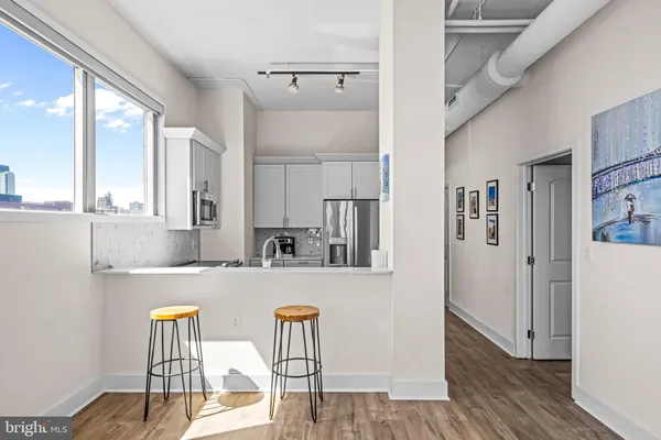 $798,000 | 113 North Bread Street, Unit 3A9, Philadelphia, PA 19106