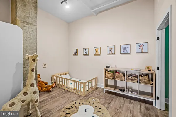 $798,000 | 113 North Bread Street, Unit 3A9, Philadelphia, PA 19106