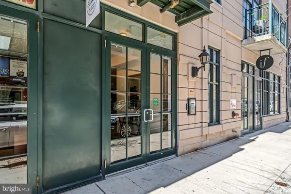 $798,000 | 113 North Bread Street, Unit 3A9, Philadelphia, PA 19106