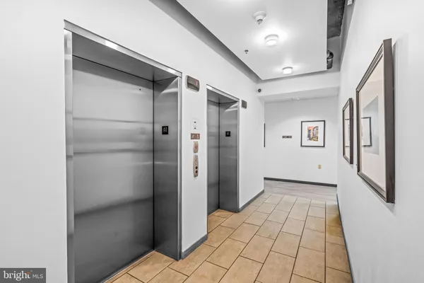 $798,000 | 113 North Bread Street, Unit 3A9, Philadelphia, PA 19106