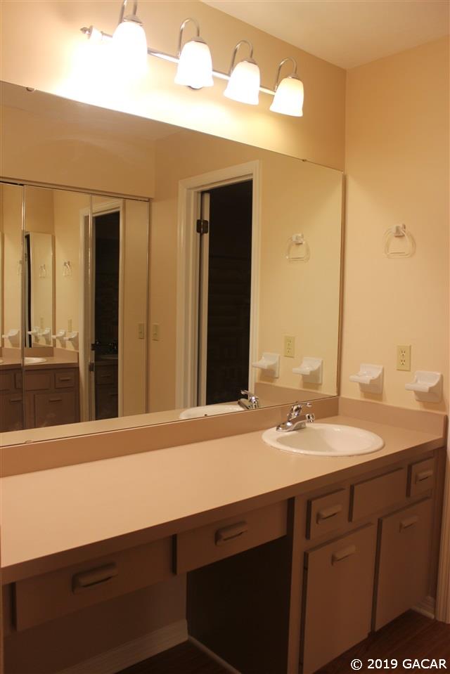 821 Southwest 50th Way Gainesville, FL 32607 - Photo 7 of 14