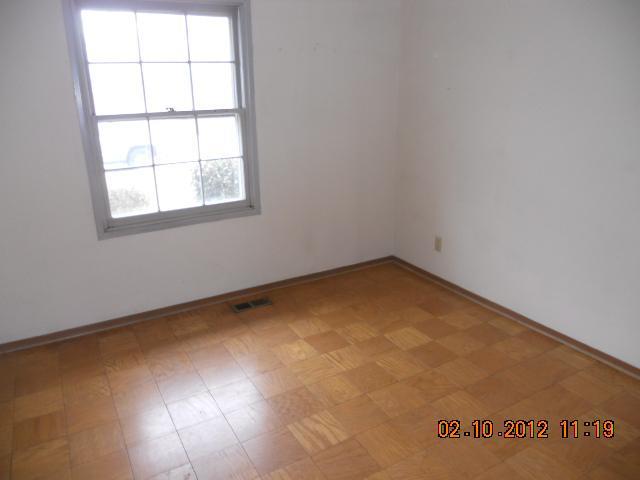 7910 Placing Road Indianapolis, IN 46226 - Photo 3 of 6 Gallery Image 3