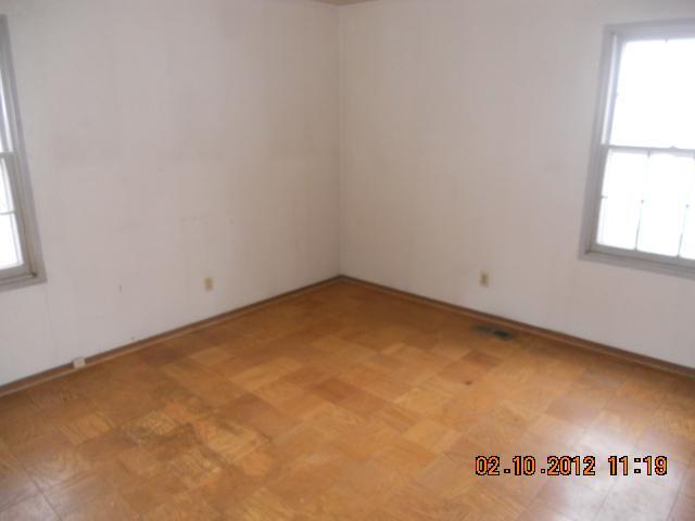 7910 Placing Road Indianapolis, IN 46226 - Photo 4 of 6 Gallery Image 4