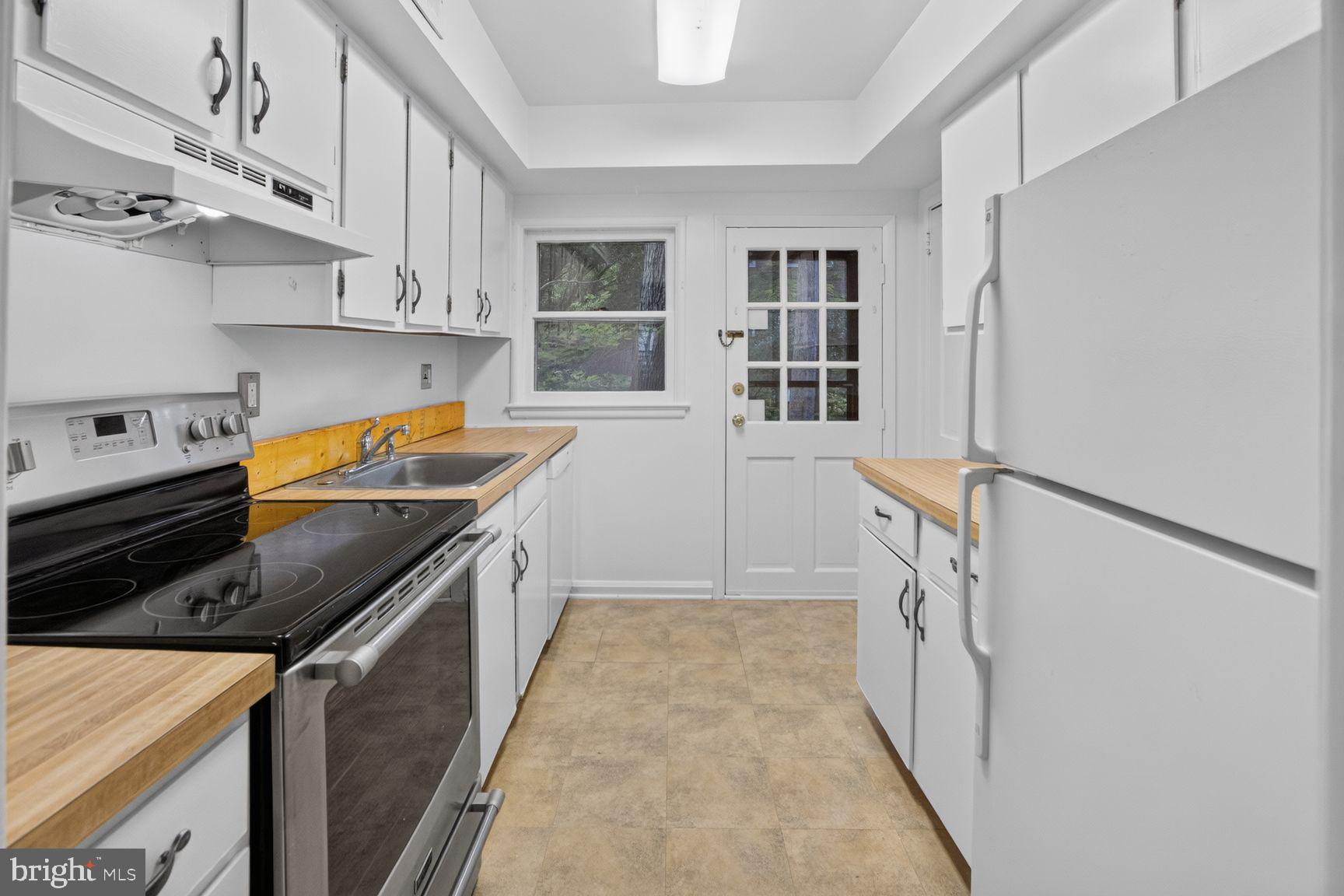 8640 Geren Road, Unit 143 Silver Spring, MD 20901 - Photo 11 of 27
