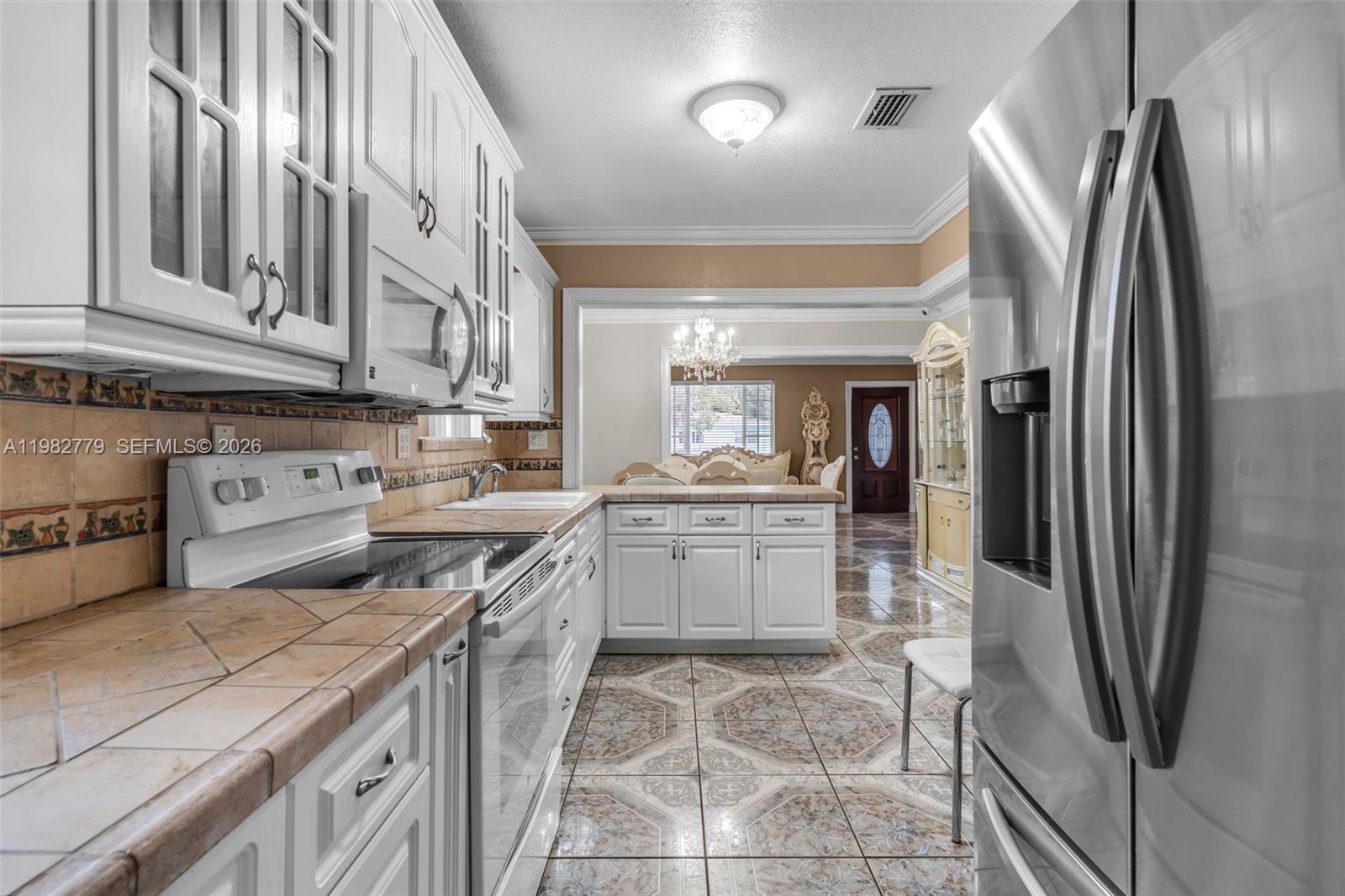 380 East 56th Street Hialeah, FL 33013 - Photo 13 of 29