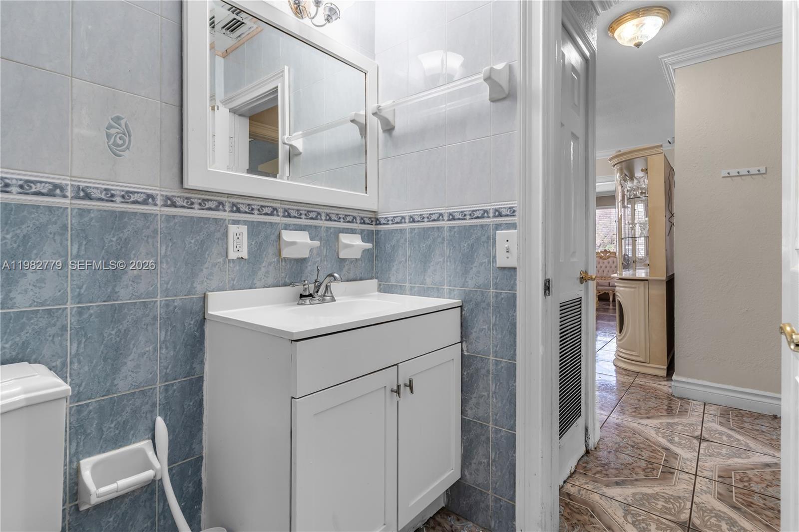 380 East 56th Street Hialeah, FL 33013 - Photo 21 of 29