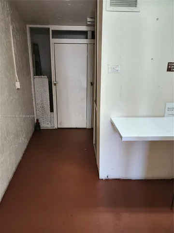 $2,100 | 681 South Hollybrook Drive, Unit 110, Pembroke Pines, FL 33025