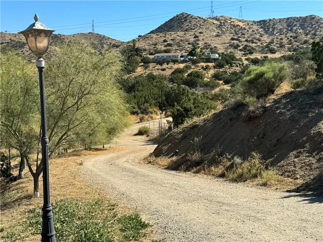 $3,650 | 32615 Calle Del Roja, Acton, CA 93510