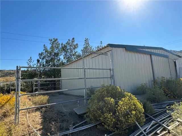 $3,650 | 32615 Calle Del Roja, Acton, CA 93510