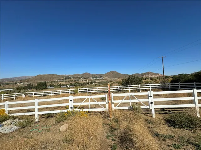 $3,650 | 32615 Calle Del Roja, Acton, CA 93510