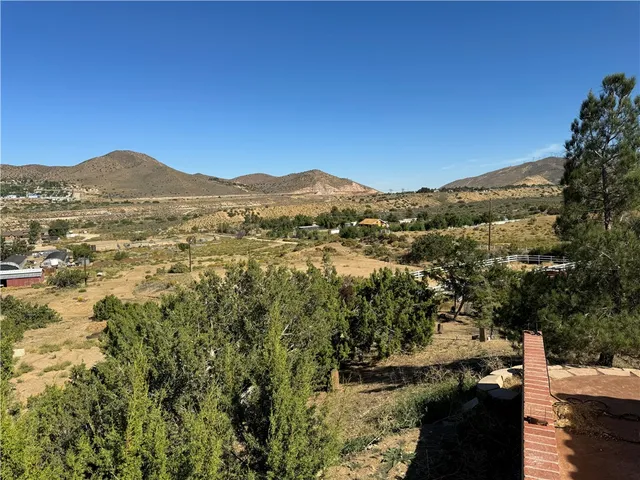 $3,650 | 32615 Calle Del Roja, Acton, CA 93510