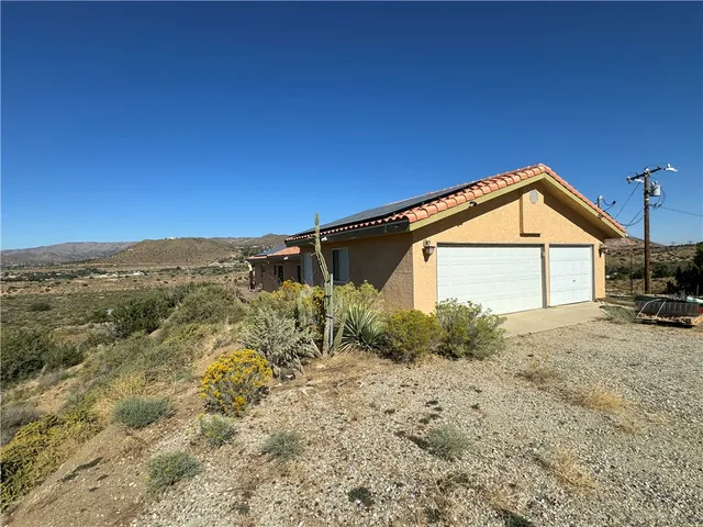 $3,650 | 32615 Calle Del Roja, Acton, CA 93510