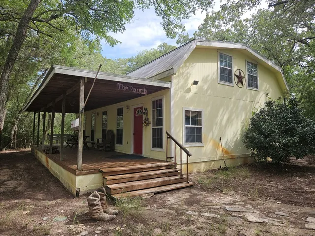 $425,000 | 350 Oak Creek Trail, Thrall, TX 76578