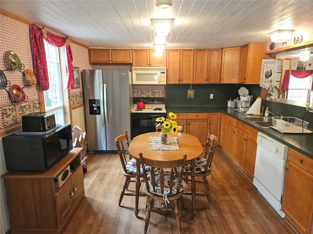 $425,000 | 350 Oak Creek Trail, Thrall, TX 76578