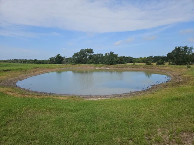 $425,000 | 350 Oak Creek Trail, Thrall, TX 76578