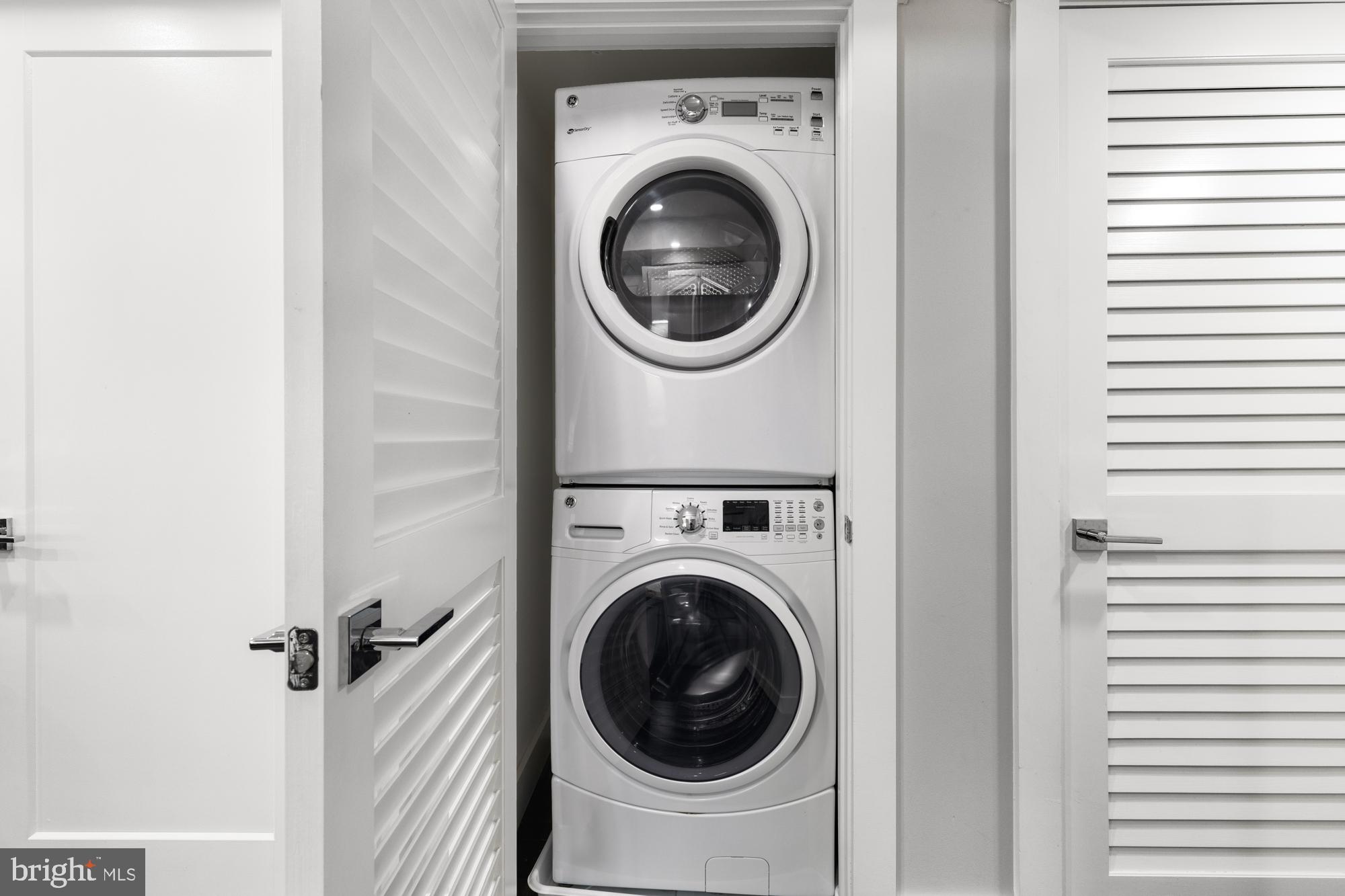 1503 K Street Southeast, Unit C01 Washington, DC 20003 - Photo 14 of 16 a utility room with dryer and washer