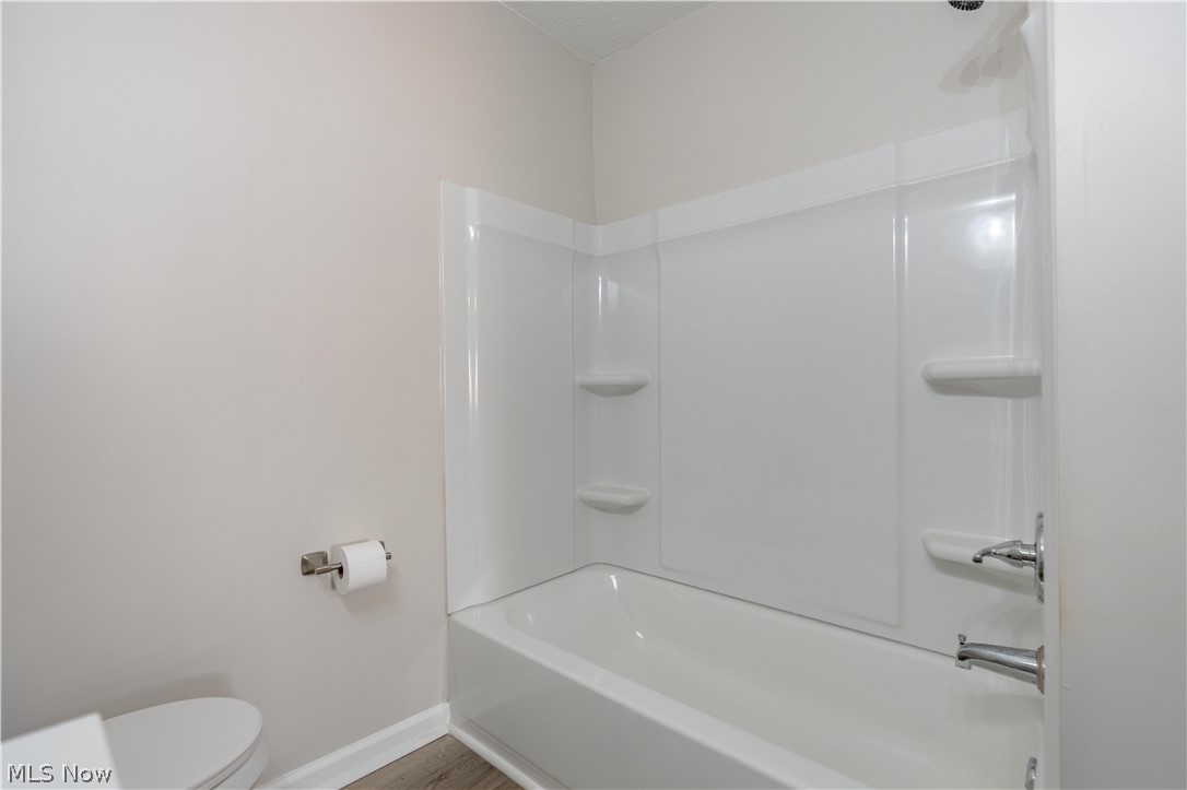 2255 Lake Road Akron, OH 44312 - Photo 12 of 28