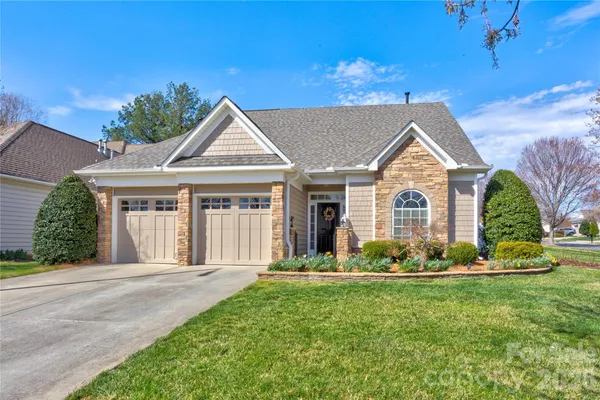 $525,000 | 2663 Danbury Cir Drive Northwest, Concord, NC 28027