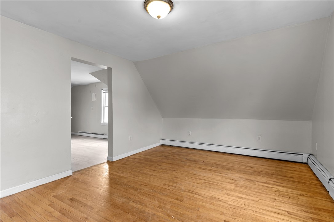 116 Laura Street Providence, RI 02907 - Photo 25 of 36 Third unit