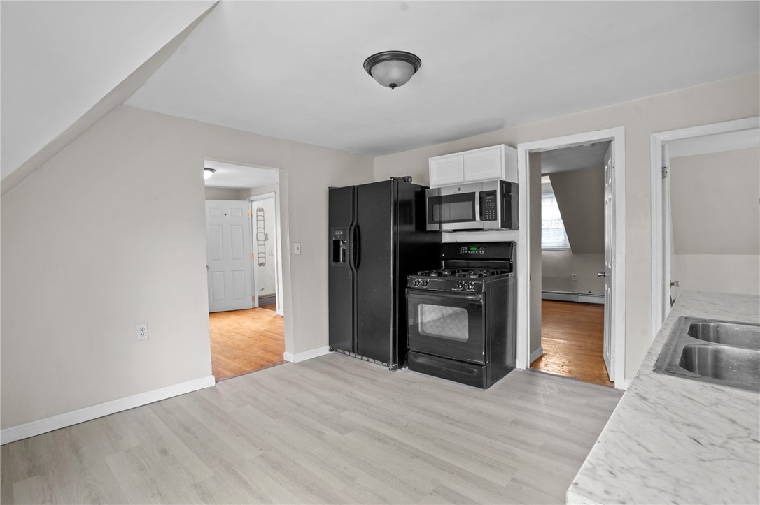 116 Laura Street Providence, RI 02907 - Photo 27 of 36 Third unit