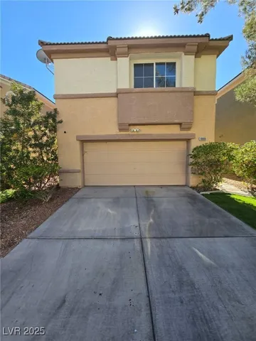 $2,500 | 10005 Calabasas Avenue, Las Vegas, NV 89117