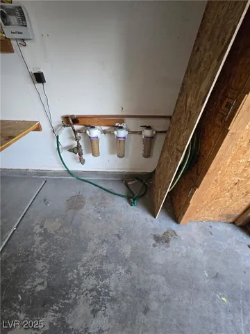 $2,500 | 10005 Calabasas Avenue, Las Vegas, NV 89117