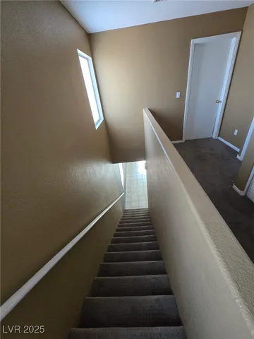 $2,300 | 10005 Calabasas Avenue, Las Vegas, NV 89117