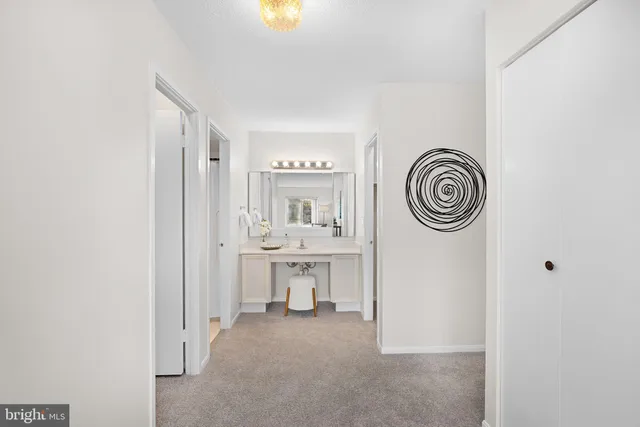 $498,750 | 8380 Greensboro Drive, Unit 221, McLean, VA 22102