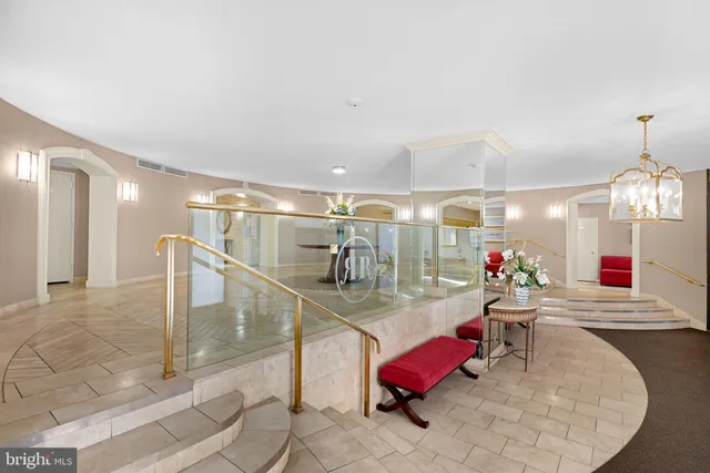 $498,750 | 8380 Greensboro Drive, Unit 221, McLean, VA 22102