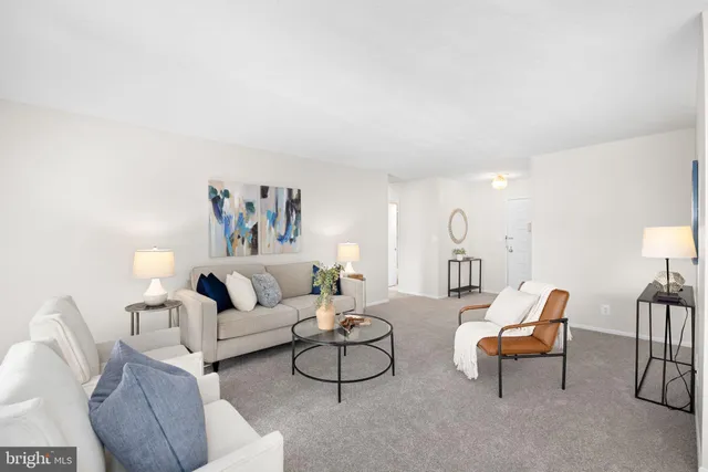 $498,750 | 8380 Greensboro Drive, Unit 221, McLean, VA 22102