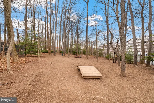 $498,750 | 8380 Greensboro Drive, Unit 221, McLean, VA 22102