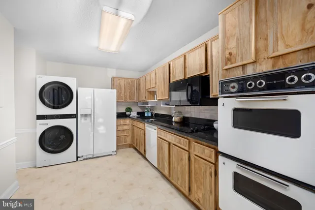 $498,750 | 8380 Greensboro Drive, Unit 221, McLean, VA 22102