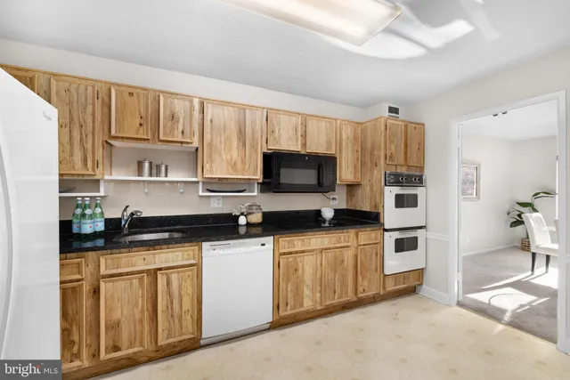 $498,750 | 8380 Greensboro Drive, Unit 221, McLean, VA 22102