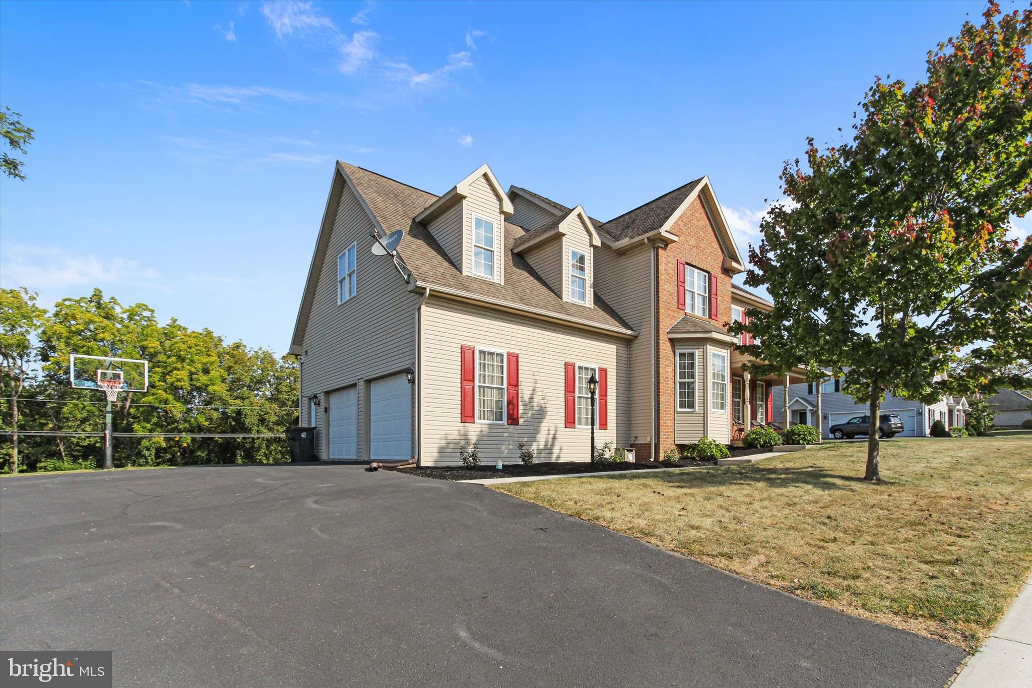 16 West Mulberry Hill Road Carlisle, PA 17013 - Photo 4 of 39 Gallery Image 4