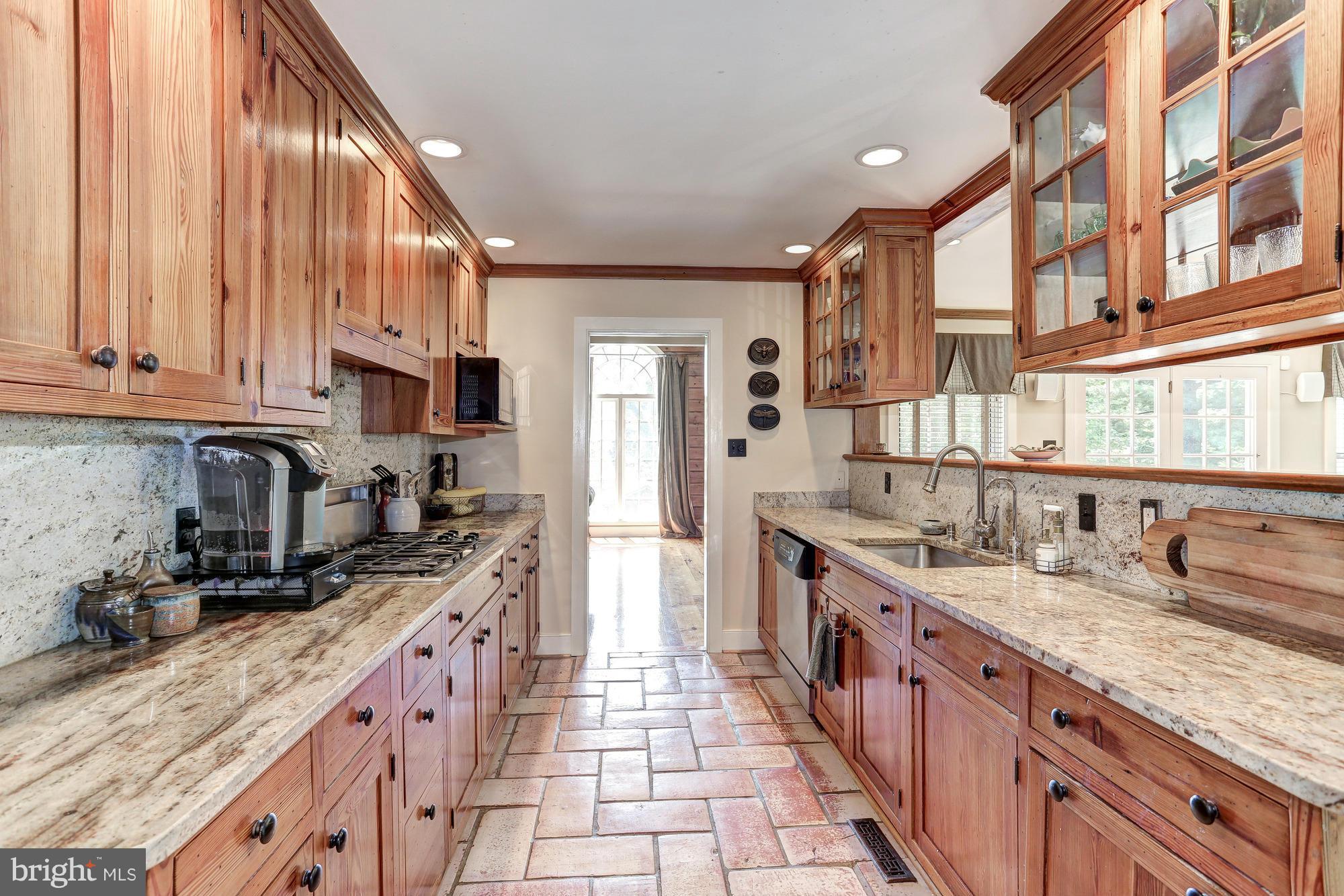 18099 Raven Rocks Road Bluemont, VA 20135 - Photo 12 of 30 Kitchen with large pantry