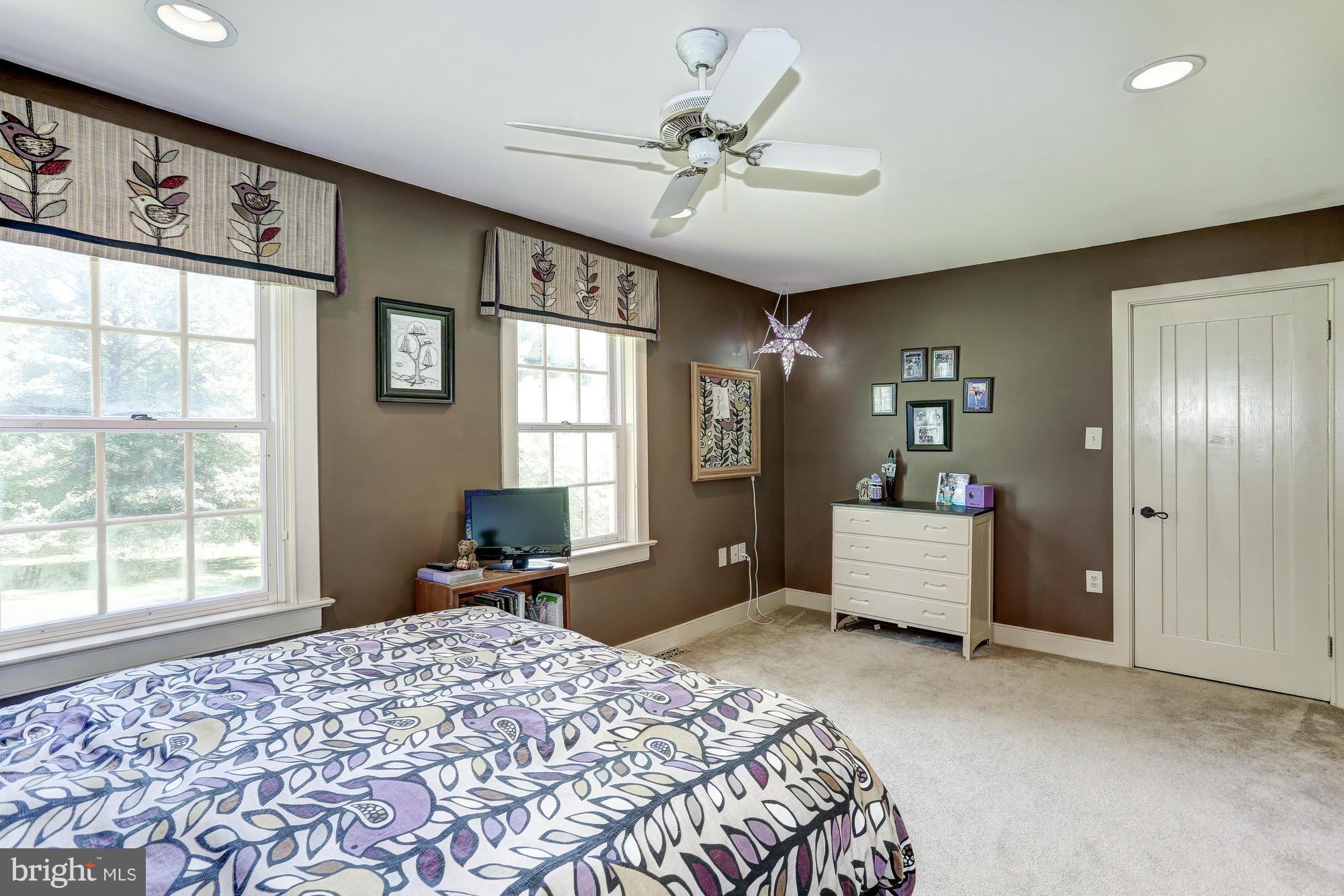 18099 Raven Rocks Road Bluemont, VA 20135 - Photo 16 of 30 Second Bedroom with hall bath