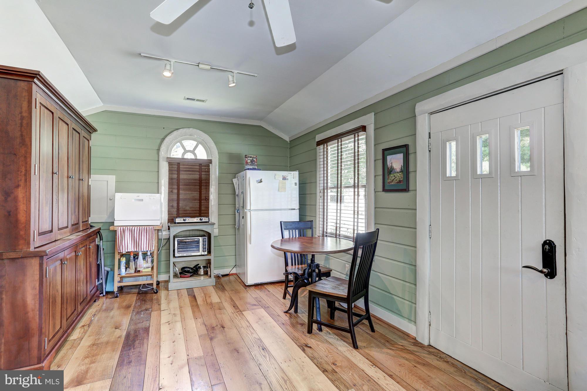 18099 Raven Rocks Road Bluemont, VA 20135 - Photo 25 of 30 Living and kitchenette area in cottage