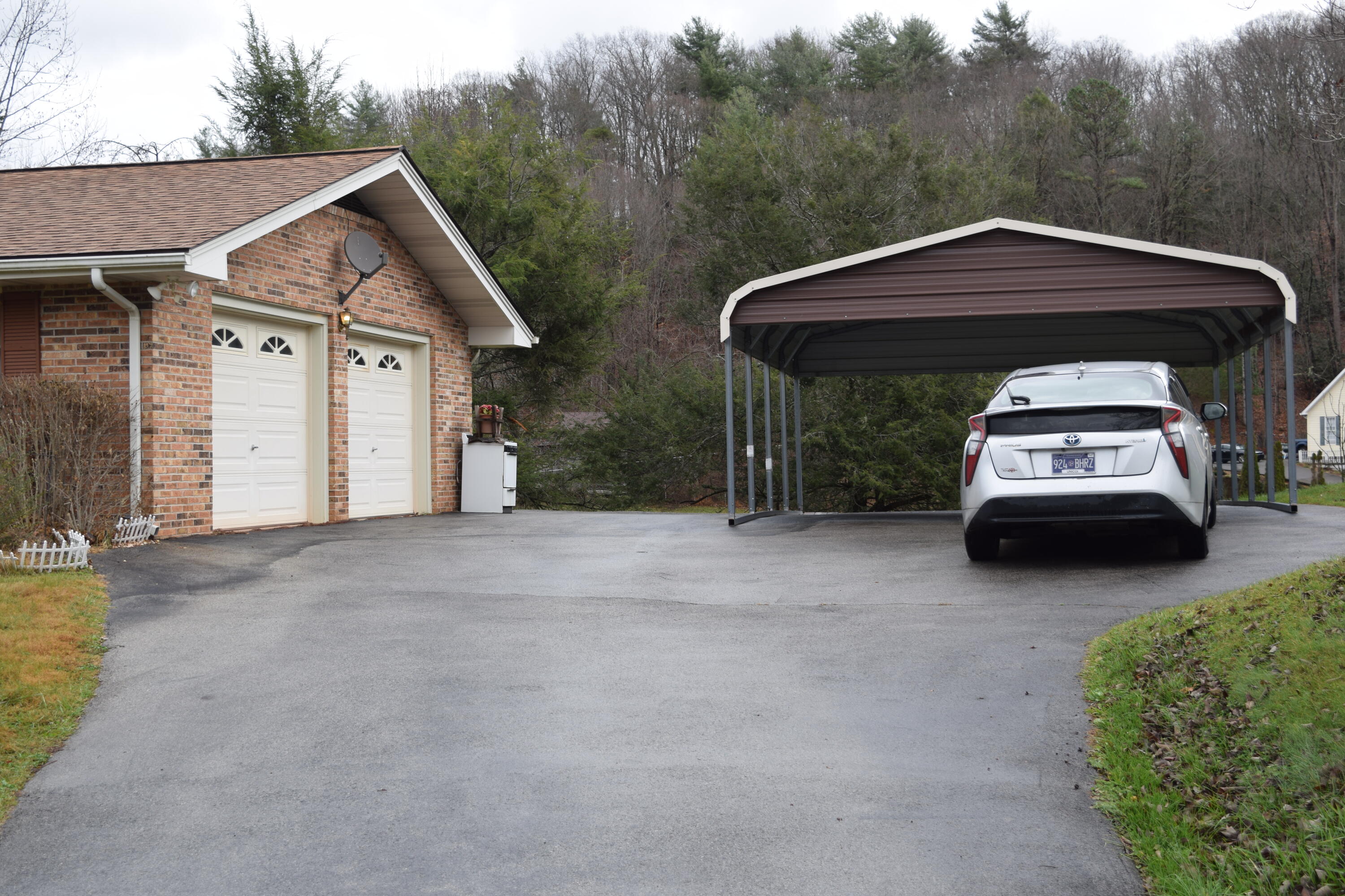 1508 Marbleton Road Unicoi, TN 37692 - Photo 2 of 31 DSC_0688