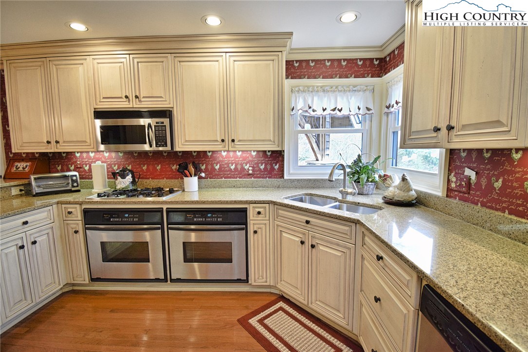 186 Turbyfill Road Newland, NC 28657 - Photo 10 of 25 Gallery Image 10