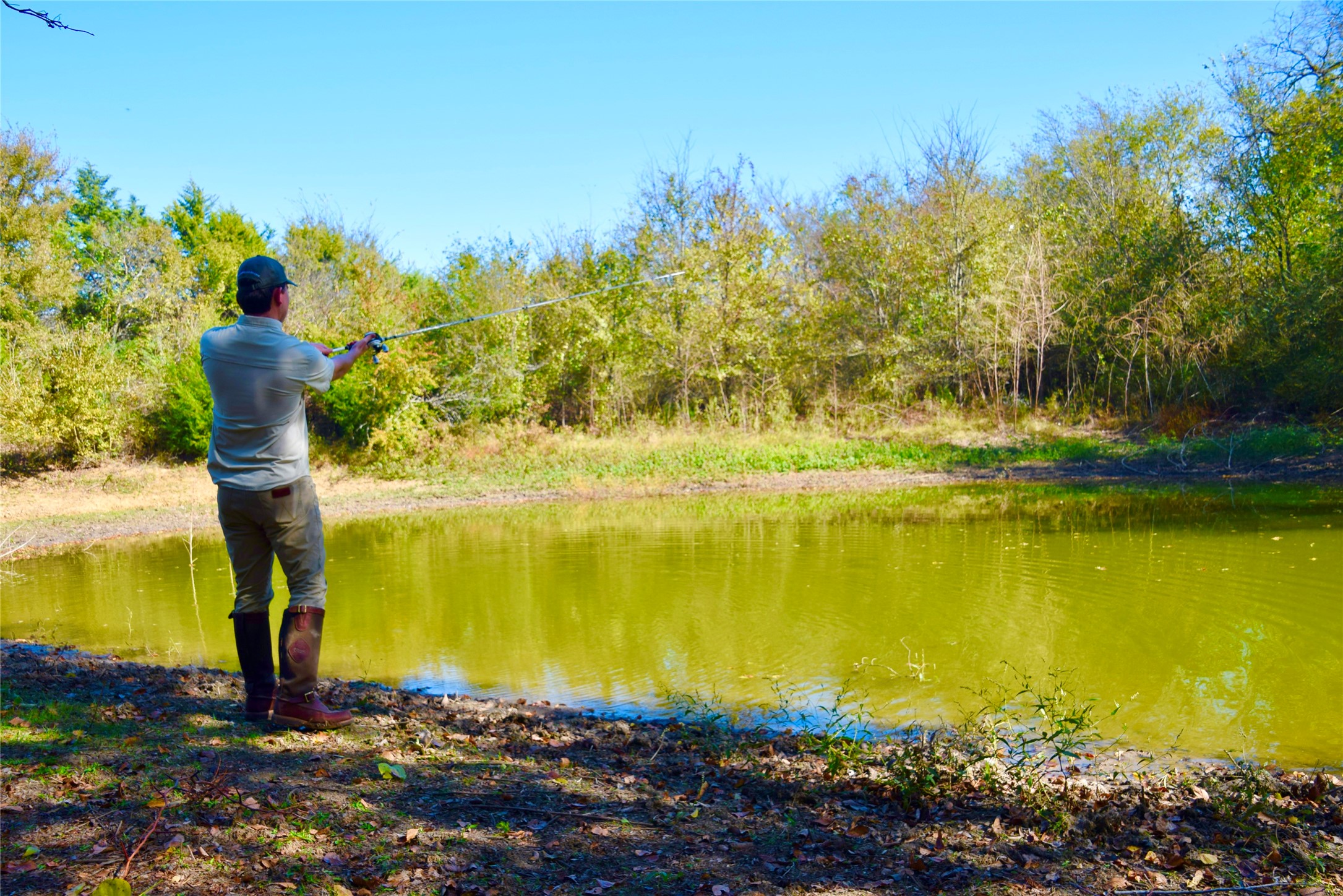 0 Lcr 258 Mexia, TX 76667 - Photo 3 of 15 a view of a ocean with a building in the background