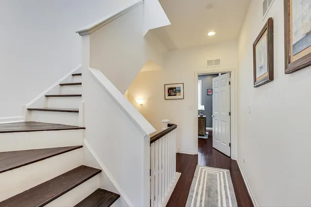 $8,000 | 1351 West Altgeld Street, Unit 4D, Chicago, IL 60614