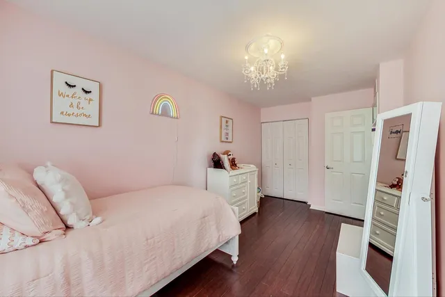 $8,000 | 1351 West Altgeld Street, Unit 4D, Chicago, IL 60614