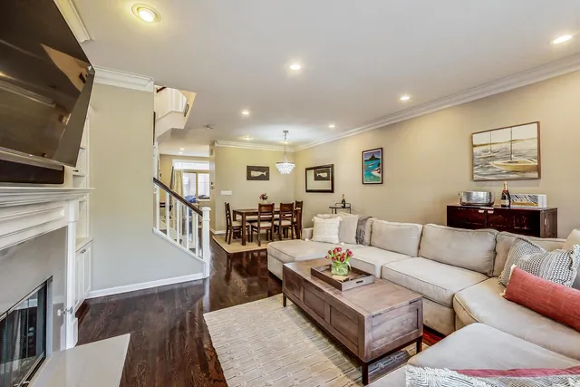 $8,000 | 1351 West Altgeld Street, Unit 4D, Chicago, IL 60614