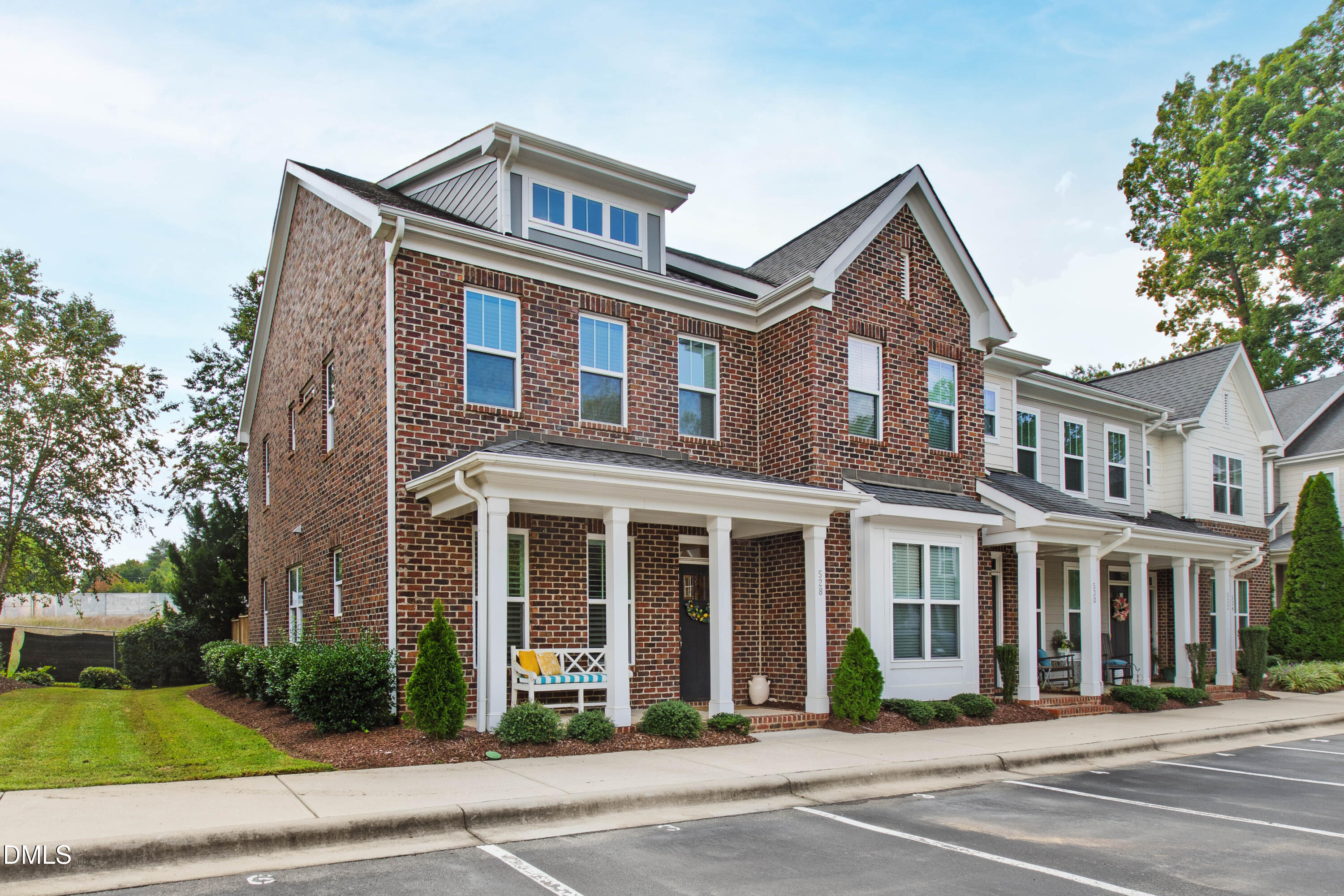 528 Ledbetter Court Raleigh, NC 27608 - Photo 1 of 39 Ledbetter (40)