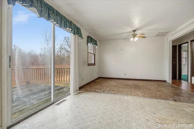 $240,000 | 1306 West B Avenue, Plainwell, MI 49080