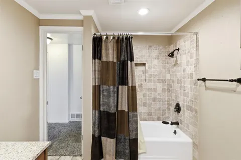 $324,950 | 806 Waggoner Drive, Arlington, TX 76013