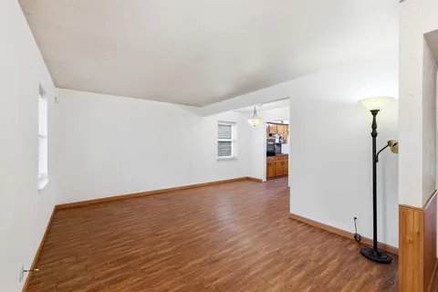 $324,950 | 806 Waggoner Drive, Arlington, TX 76013