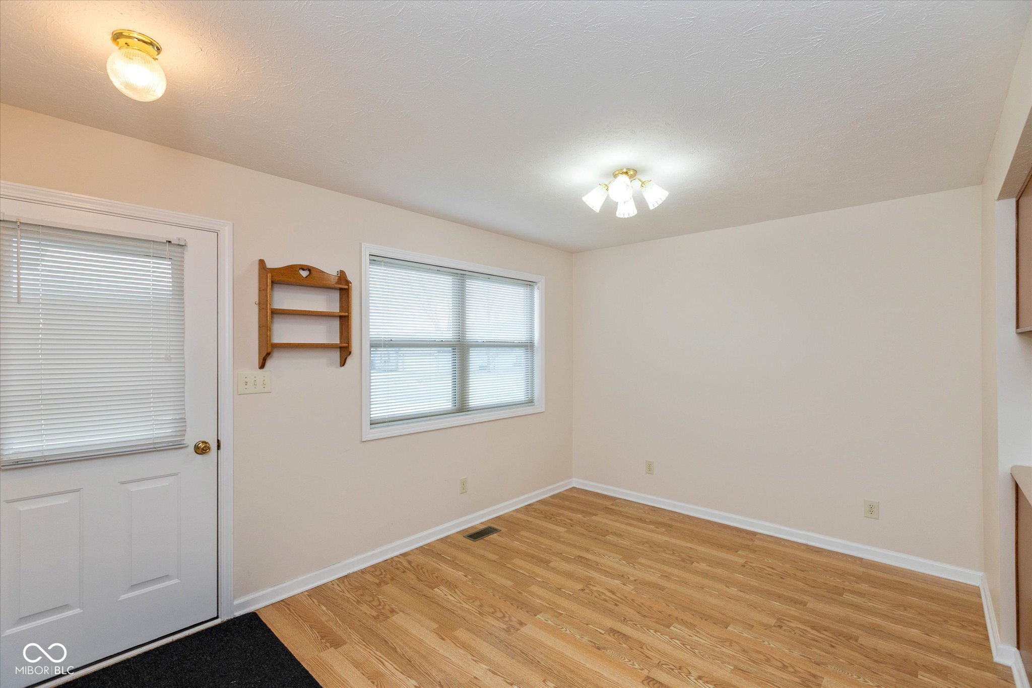 2000 Acorn Road Franklin, IN 46131 - Photo 3 of 22